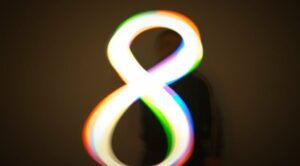 The number 8