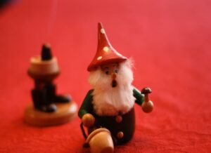 Little bearded man shocked at your ITSM mistakes